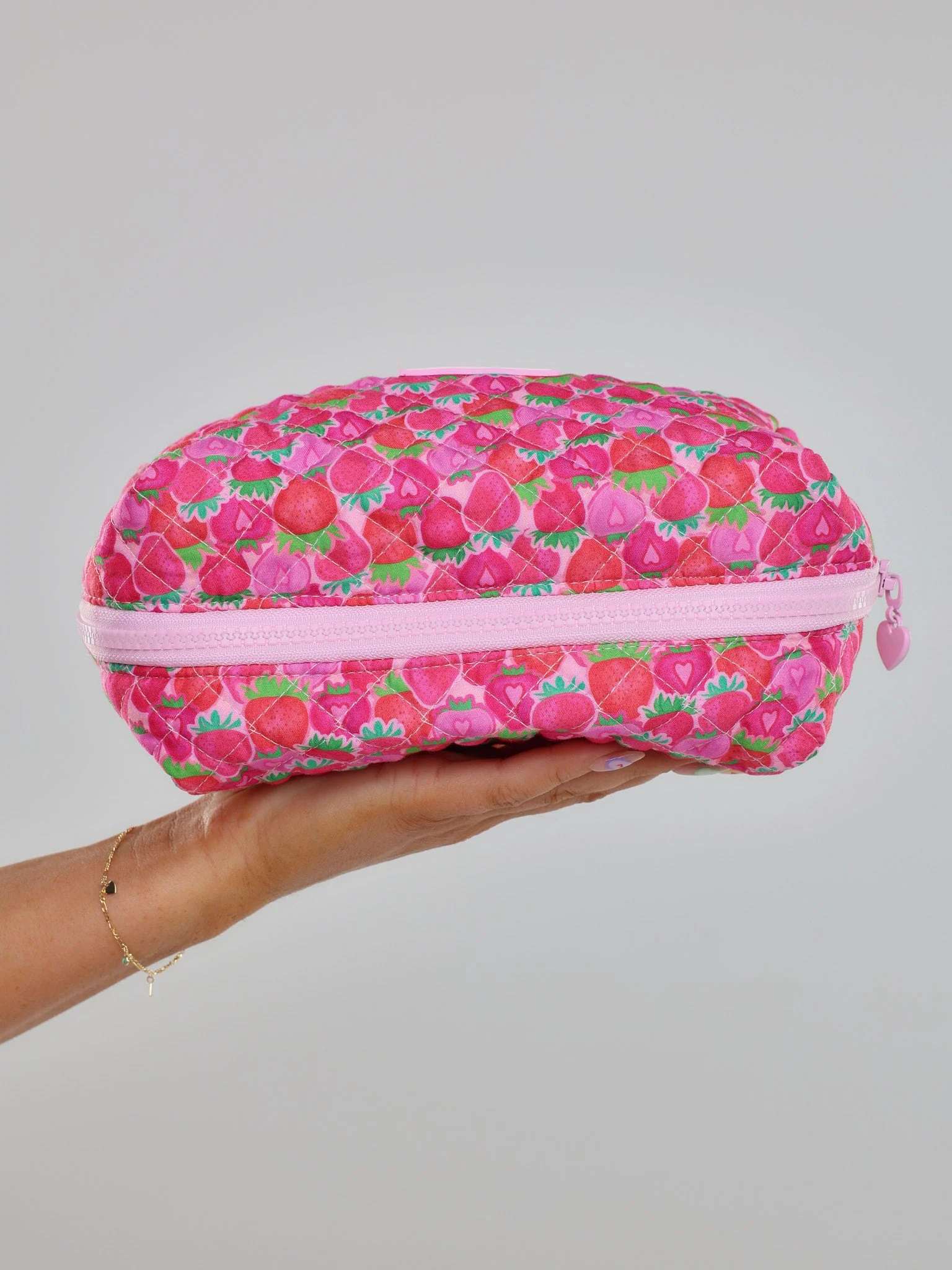 QUILTED POUCH - STRAWBERRY KISS - Image 4